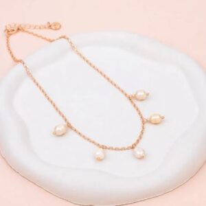Short Rose Gold Fine Chain W 5 Pearl Necklace